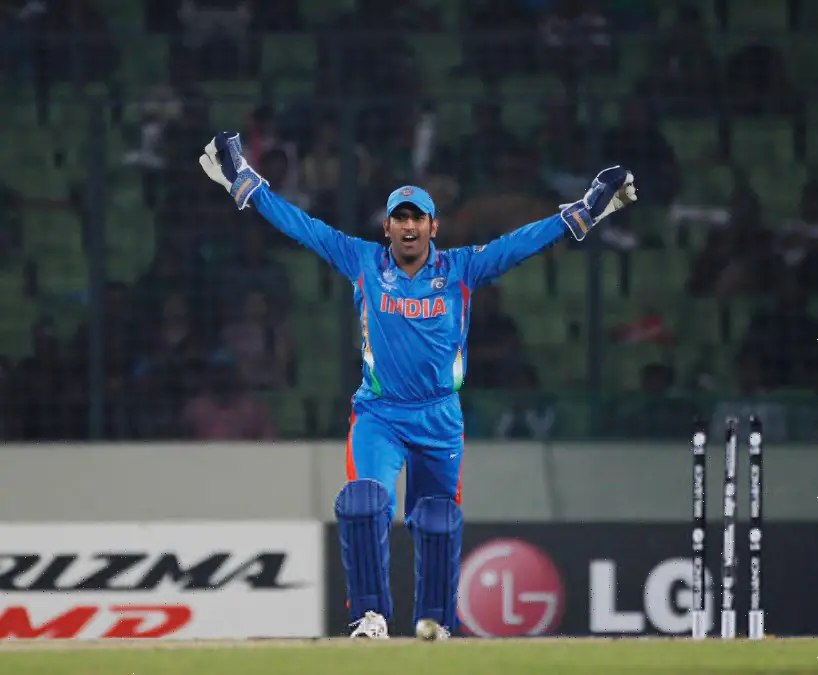 MS Dhoni image